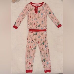 Mudpie toddler girl, 2 piece Bamboo Christmas pajama set Sz 4T SO cute SO COMFY!